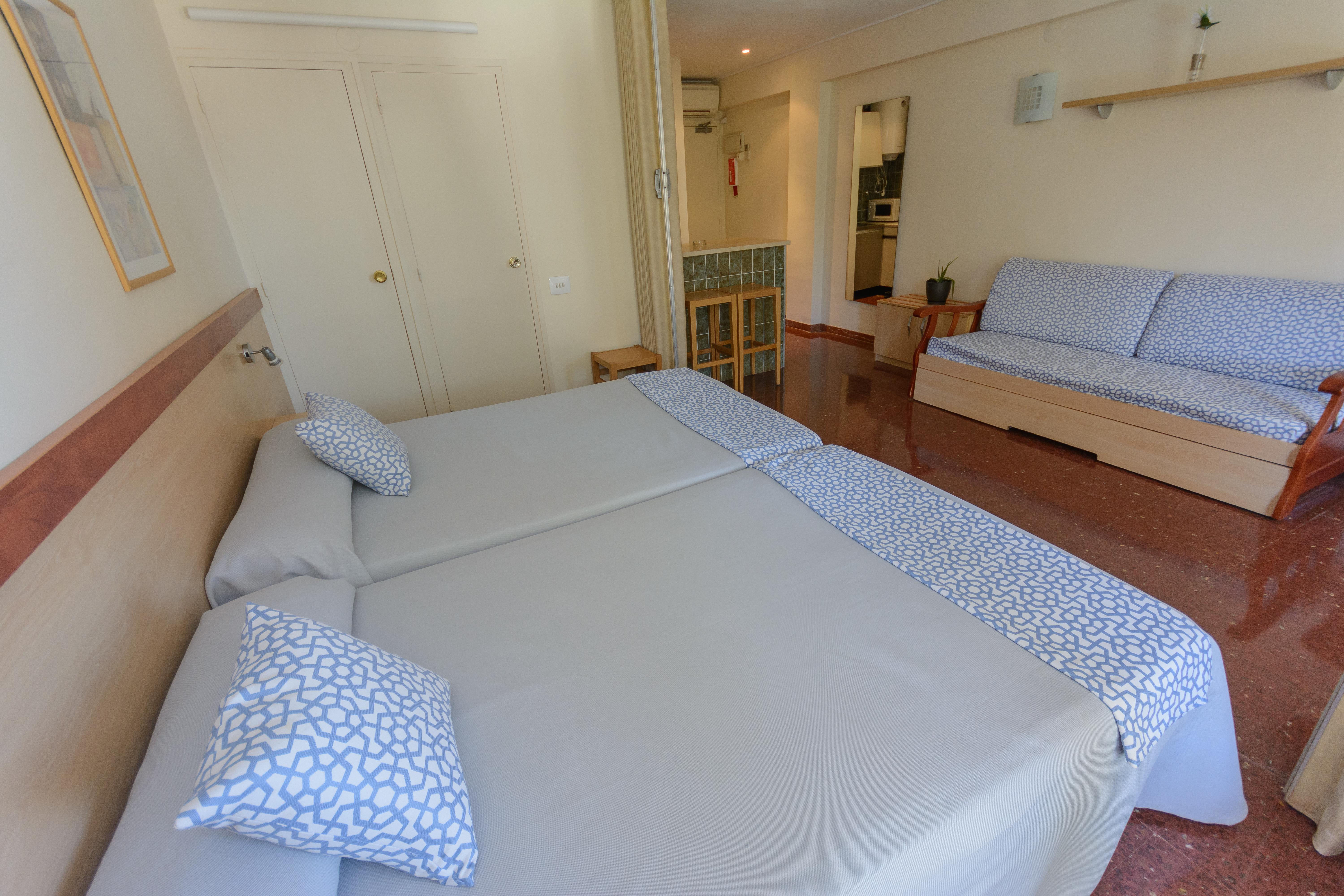 Apartaments Albatros Family Salou Bagian luar foto