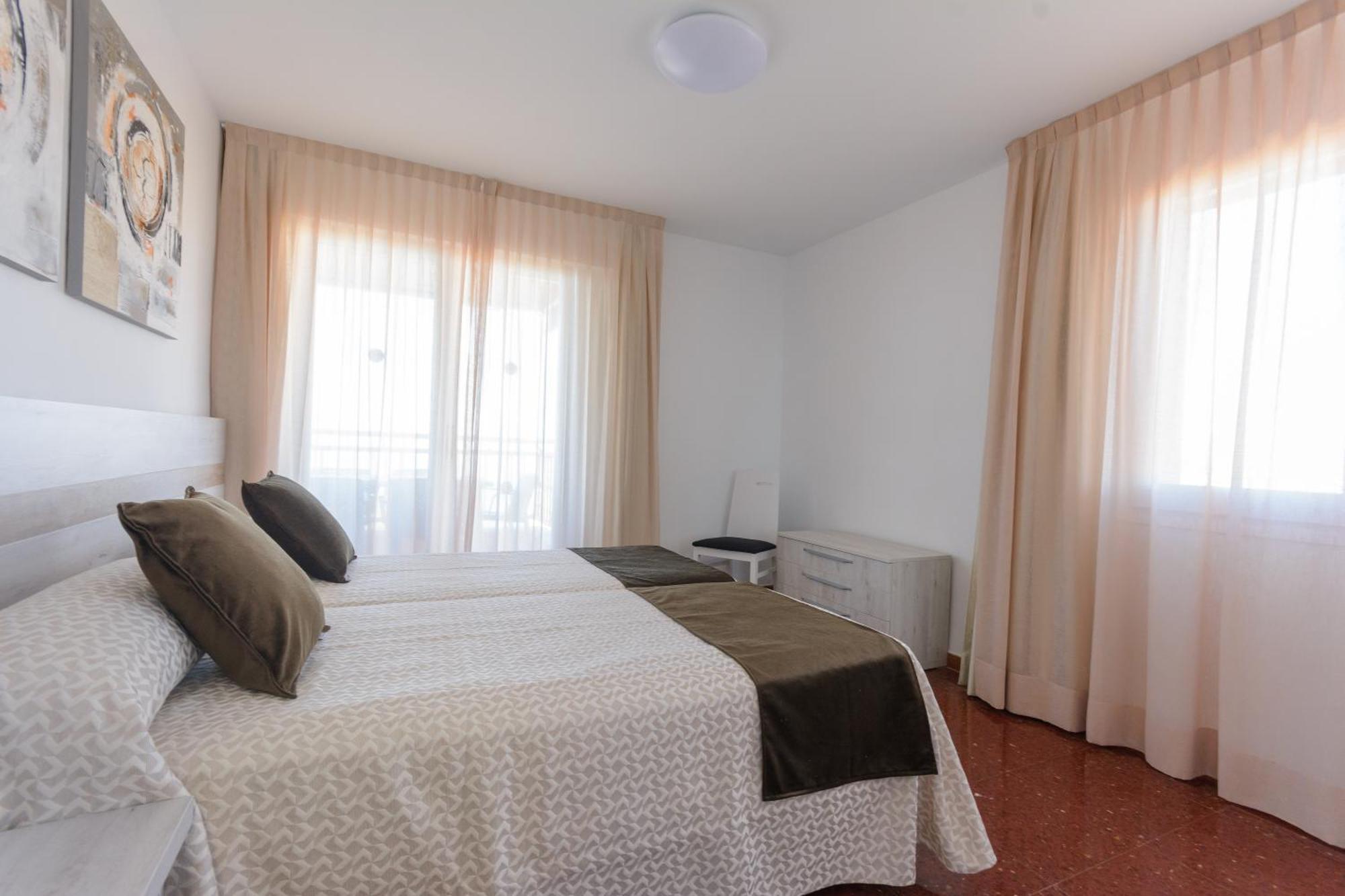 Apartaments Albatros Family Salou Bagian luar foto