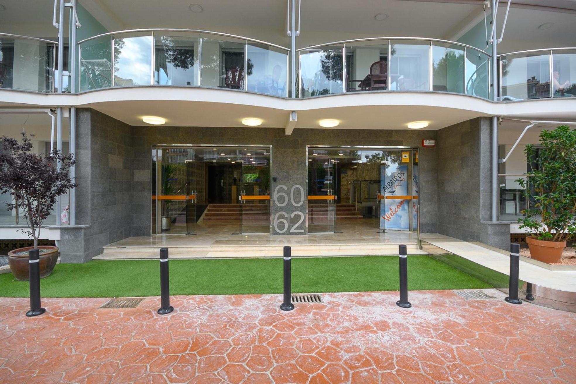 Apartaments Albatros Family Salou Bagian luar foto